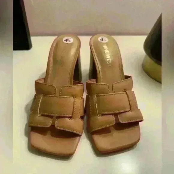 NINE WEST Kindee 3 Block Heeled Slide Sandal Square Toe in New Natural Size 4.5 - Picture 2 of 6